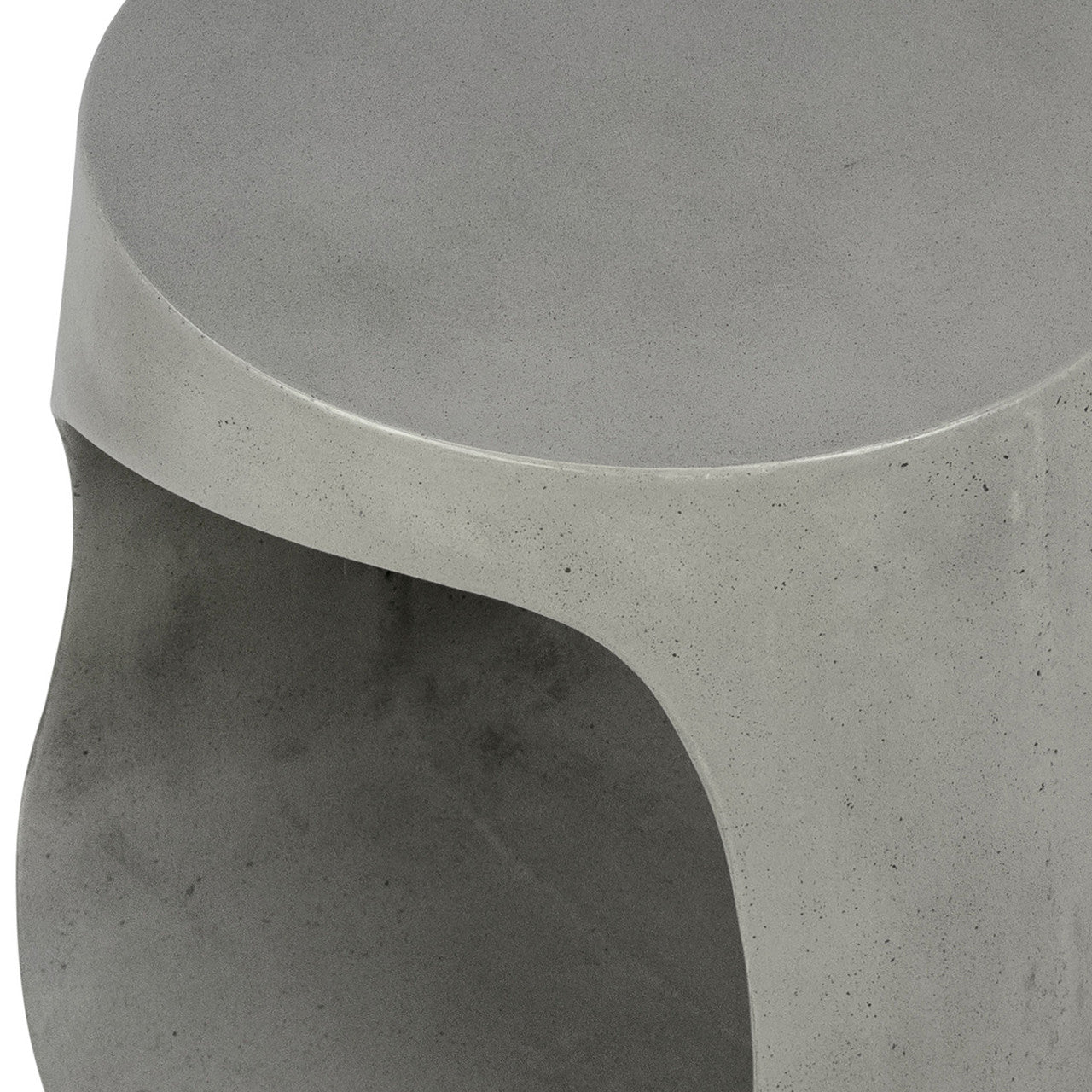 Kavik Outdoor Side Table 18"