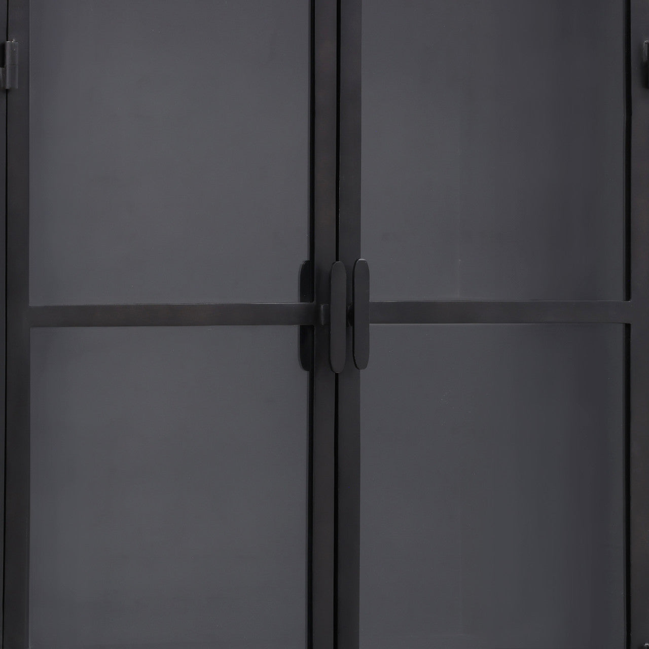 Kiera Cabinet 32"