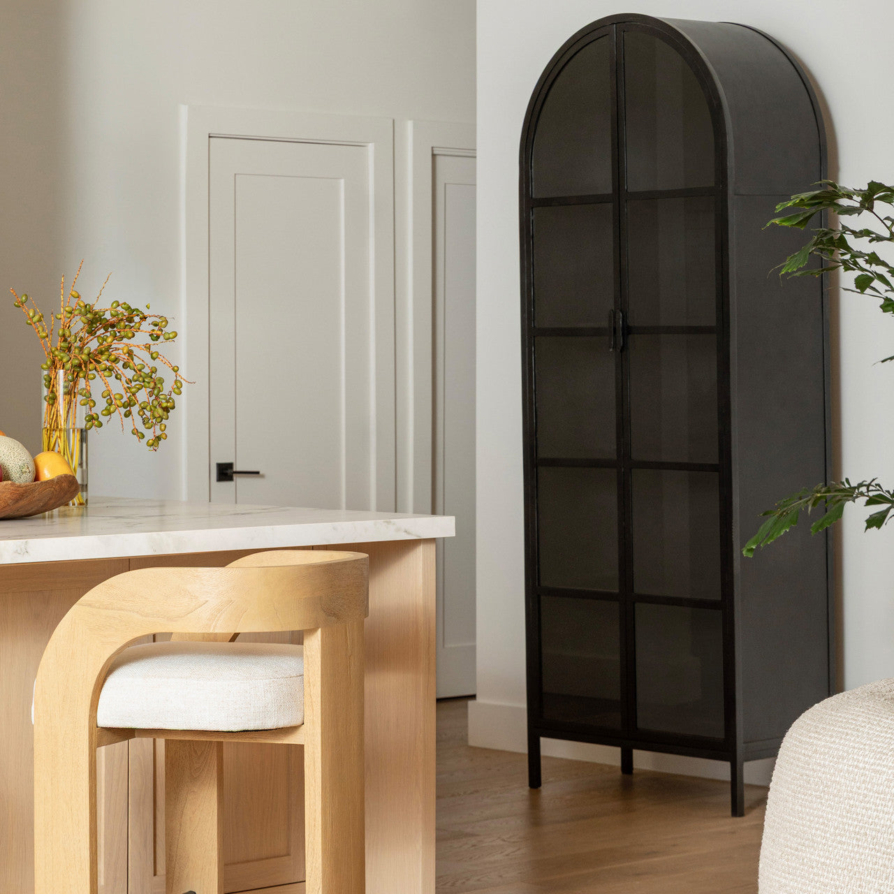 Kiera Cabinet 32"