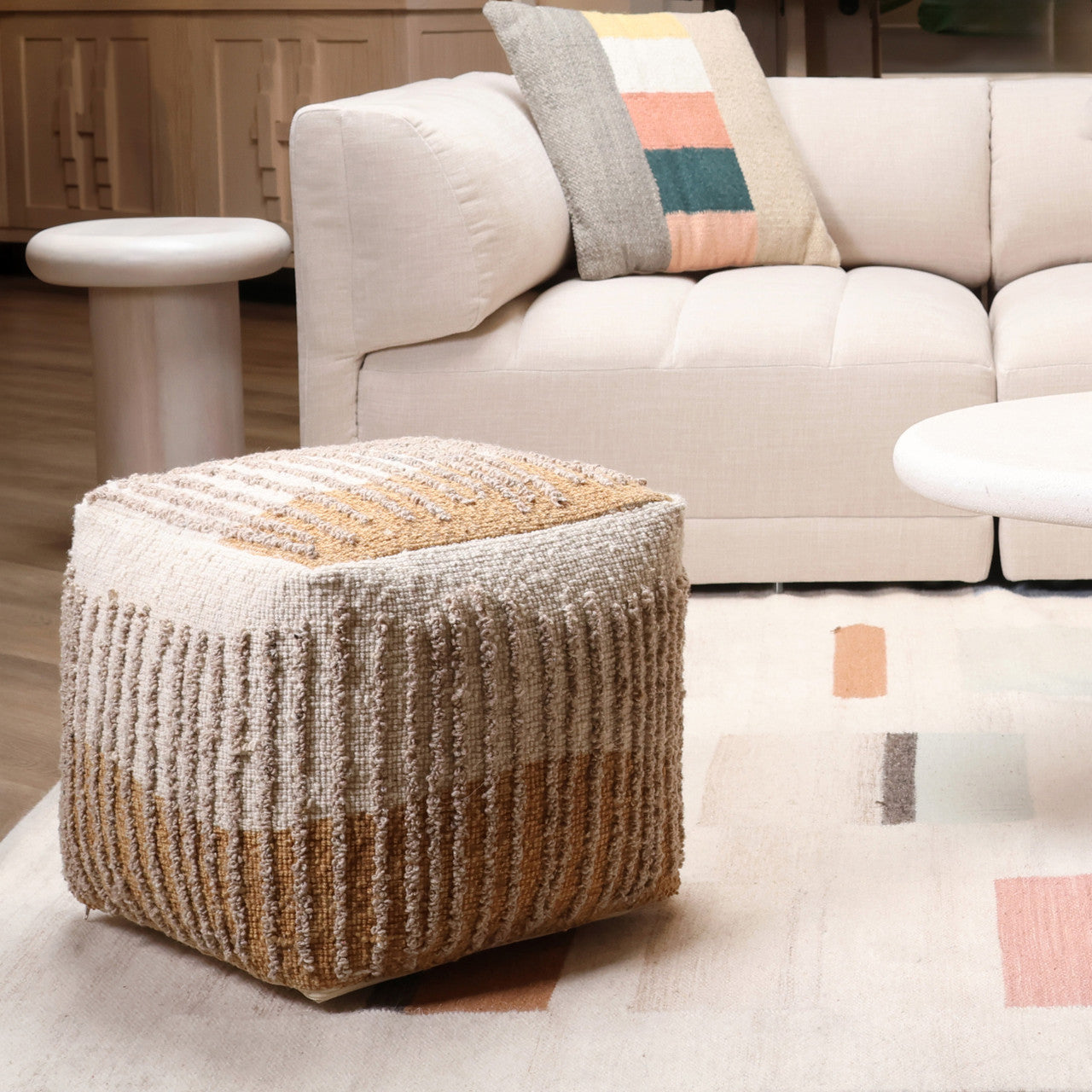 Eugene Pouf 16"