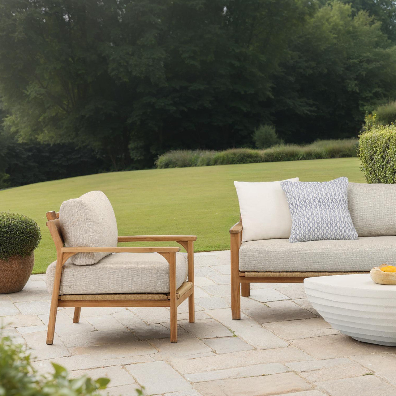 Lexy Outdoor Sofa Chair 32"