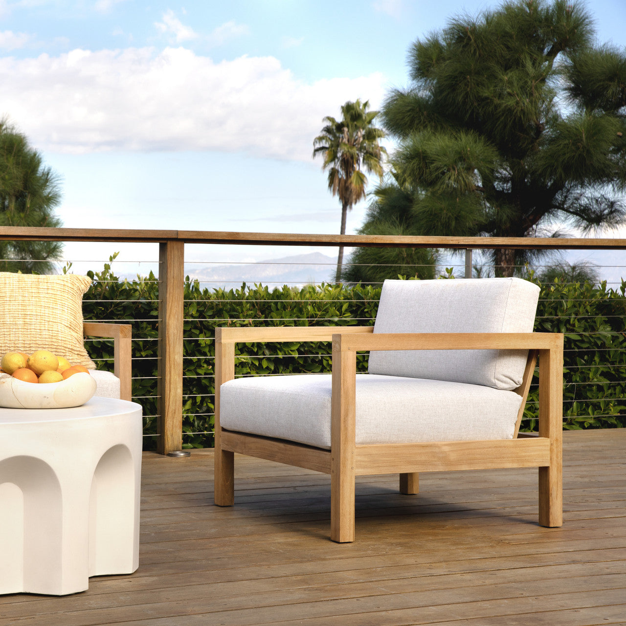 Boe Outdoor Sofa Chair 32"
