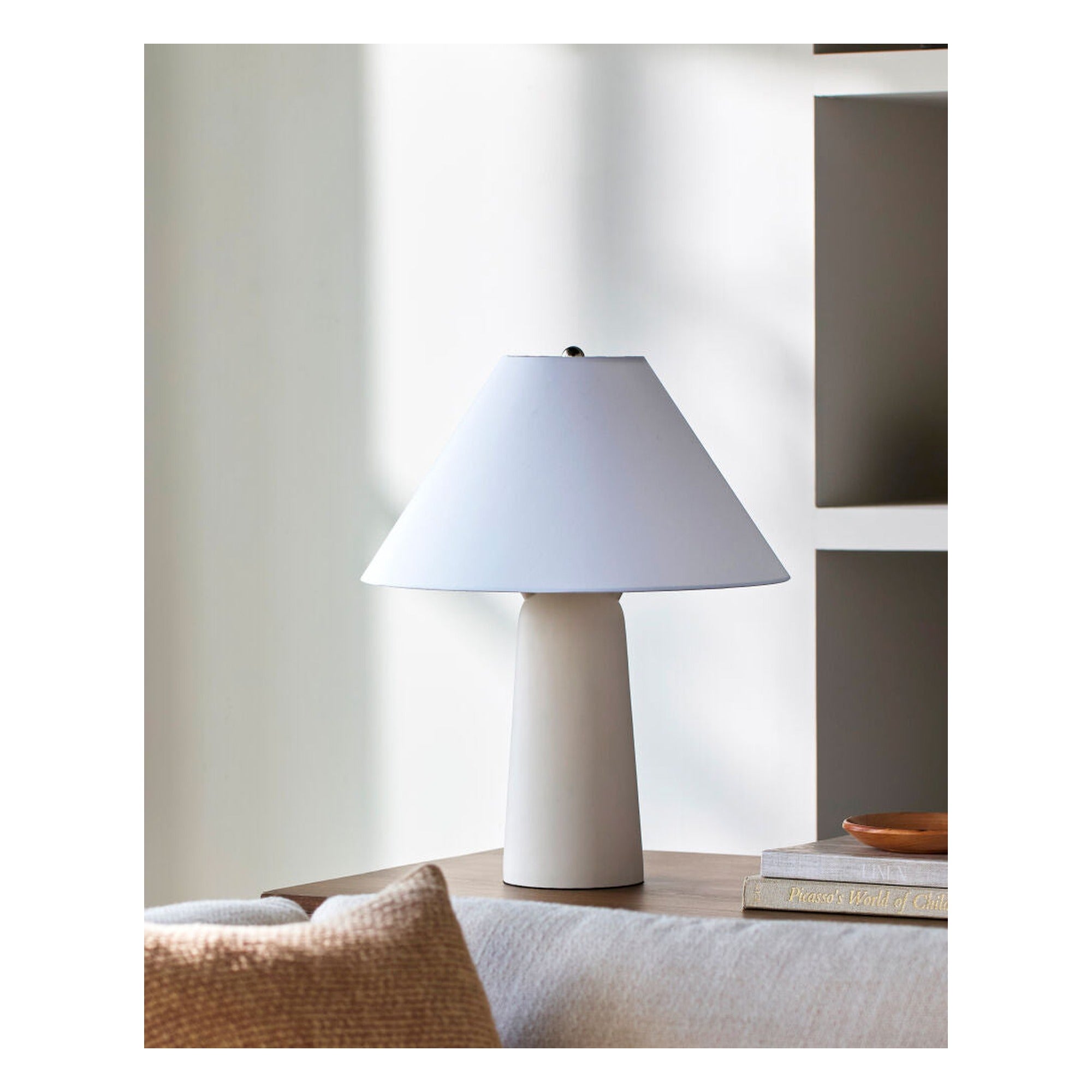 Deva Accent Table Lamp - styleshot