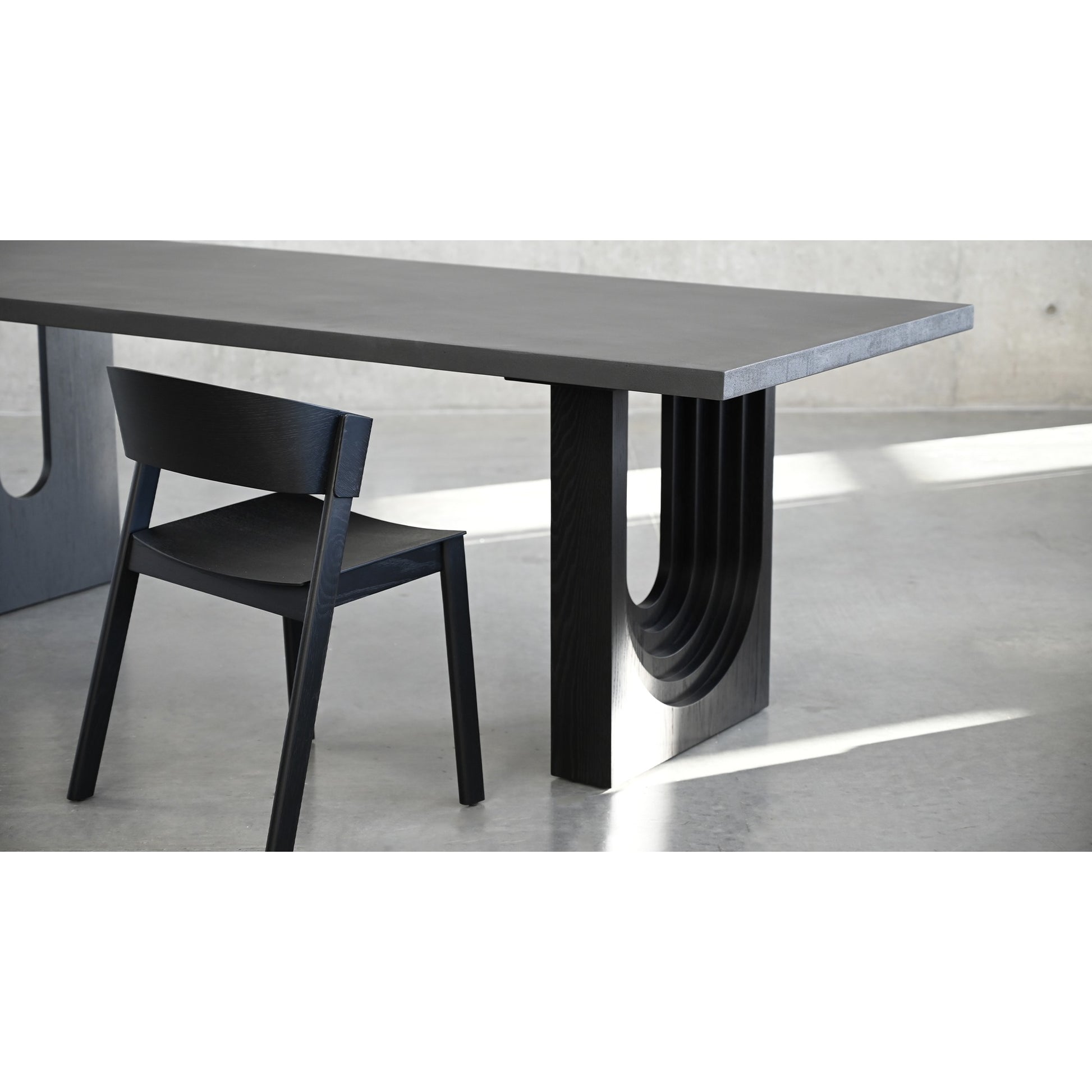 Echo Dining Table by Mobital - image 4