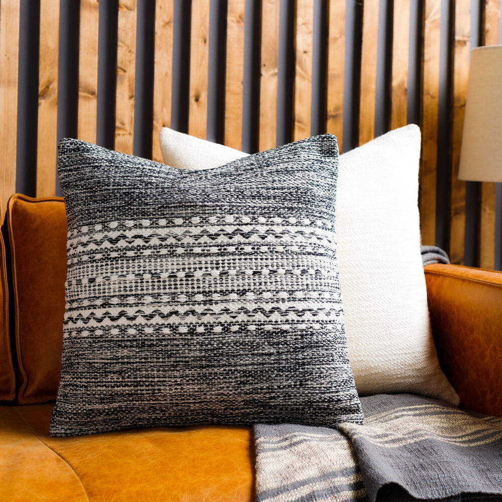 Ethan Accent Pillow EHN-003 - styleshot