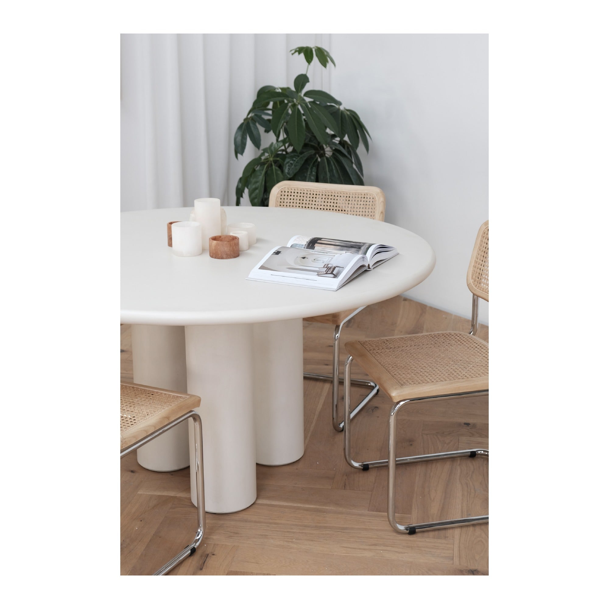Elephant Dining Table Round by Mobital - image 2