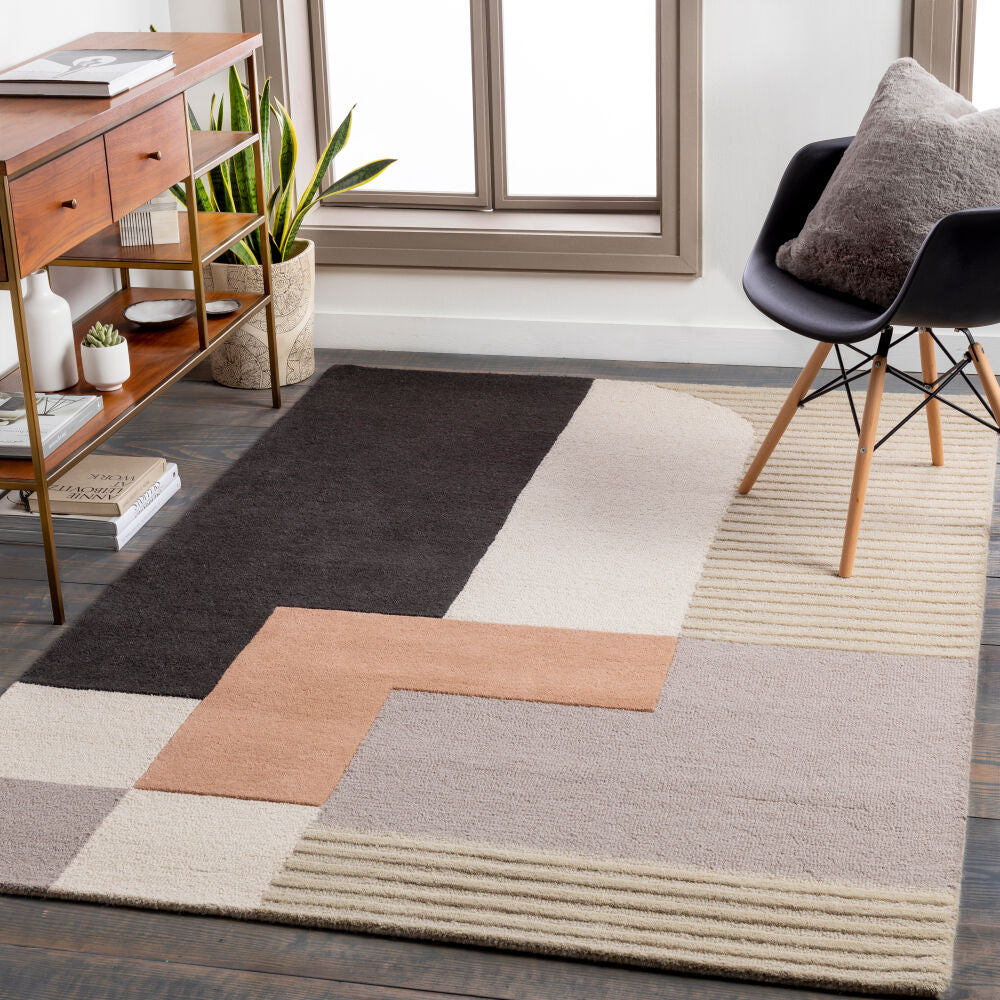 Emma Black/Tan Handmade Rug EMM-2304 - roomscene