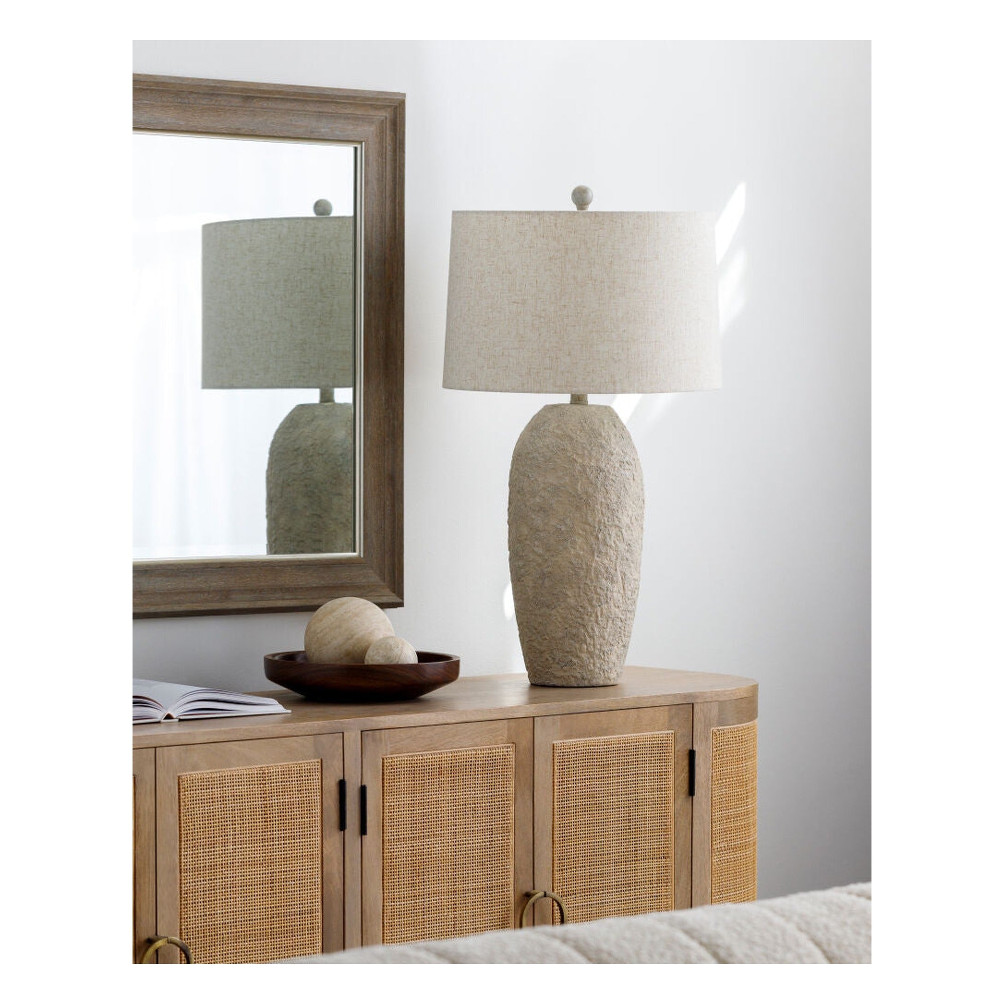 Eino Accent Table Lamp - styleshot
