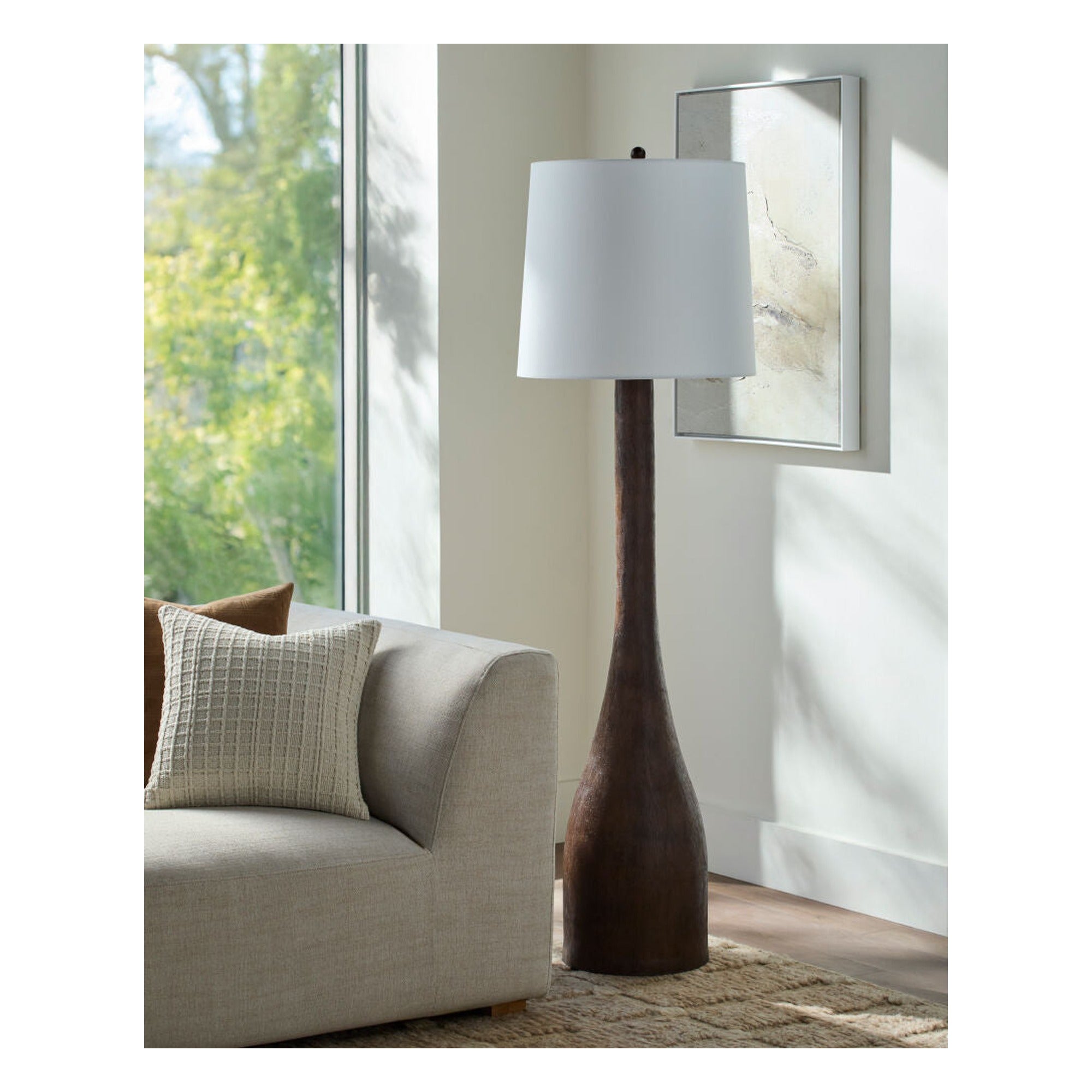 Fonce Accent Floor Lamp - styleshot