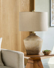 Focene Accent Table Lamp - styleshot