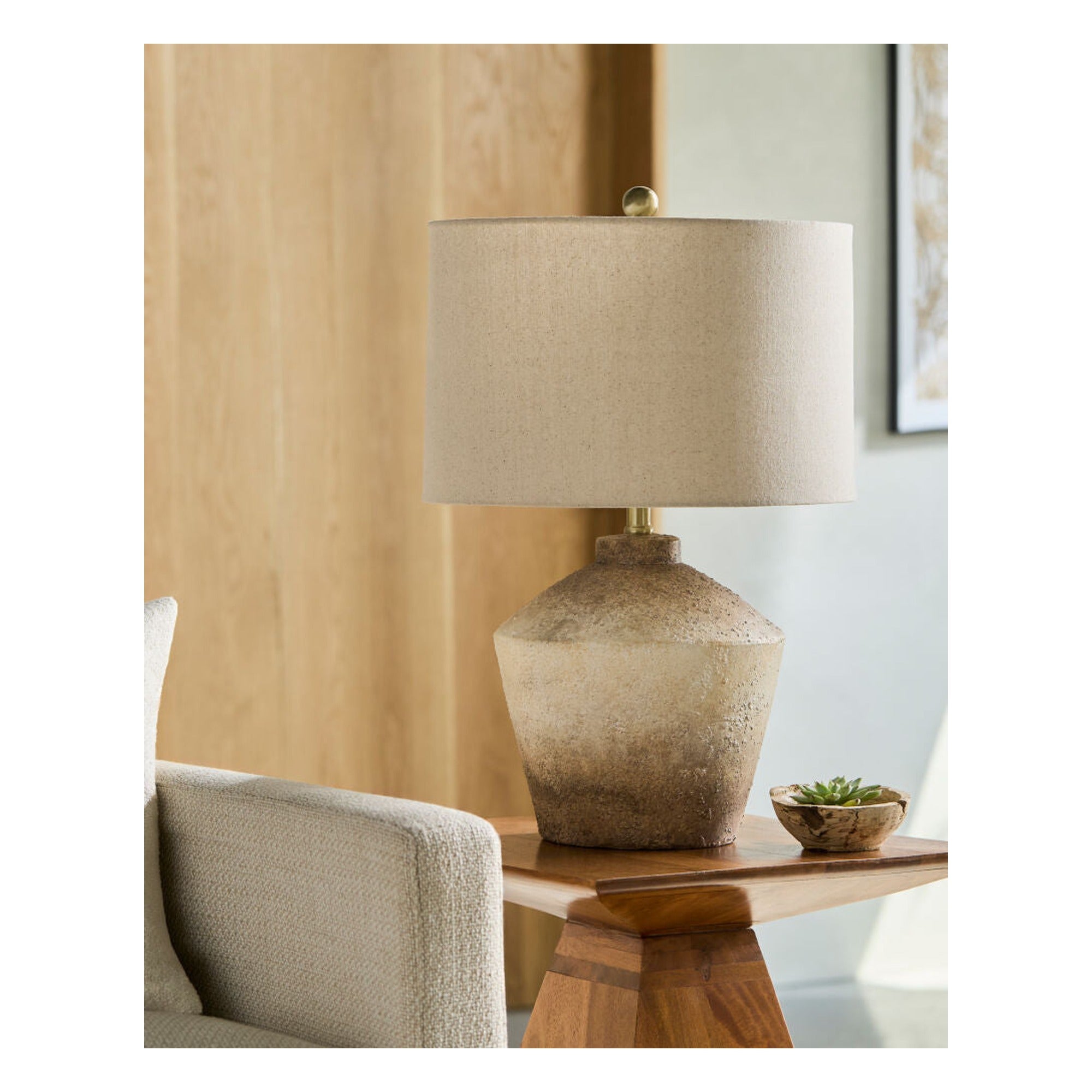 Focene Accent Table Lamp - styleshot