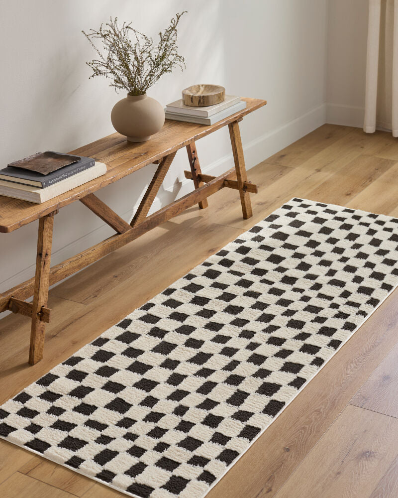 Freud Black/Ivory Machine Woven Rug FEU-2302 - roomscene