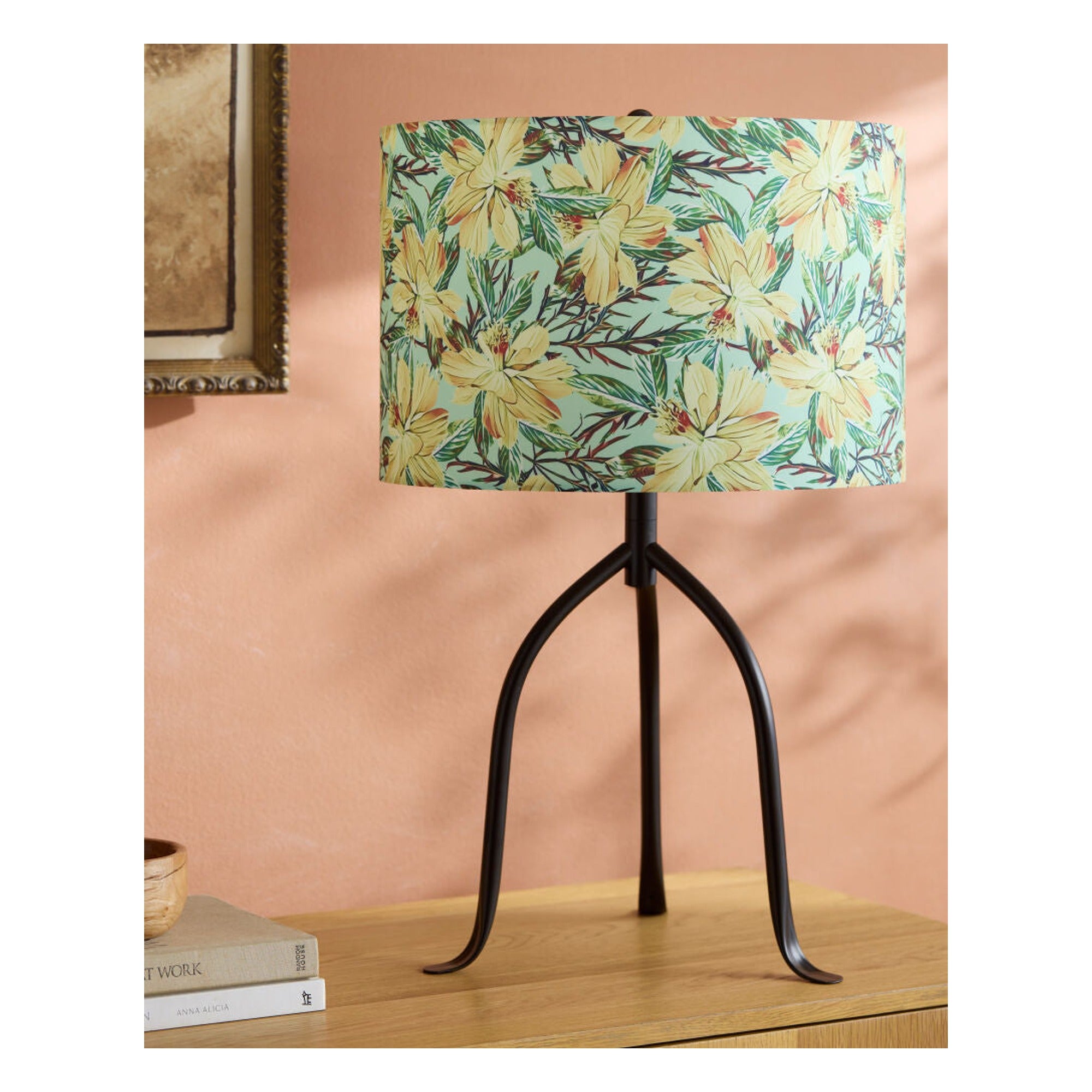 Floriva Accent Table Lamp FLVR-005 - styleshot