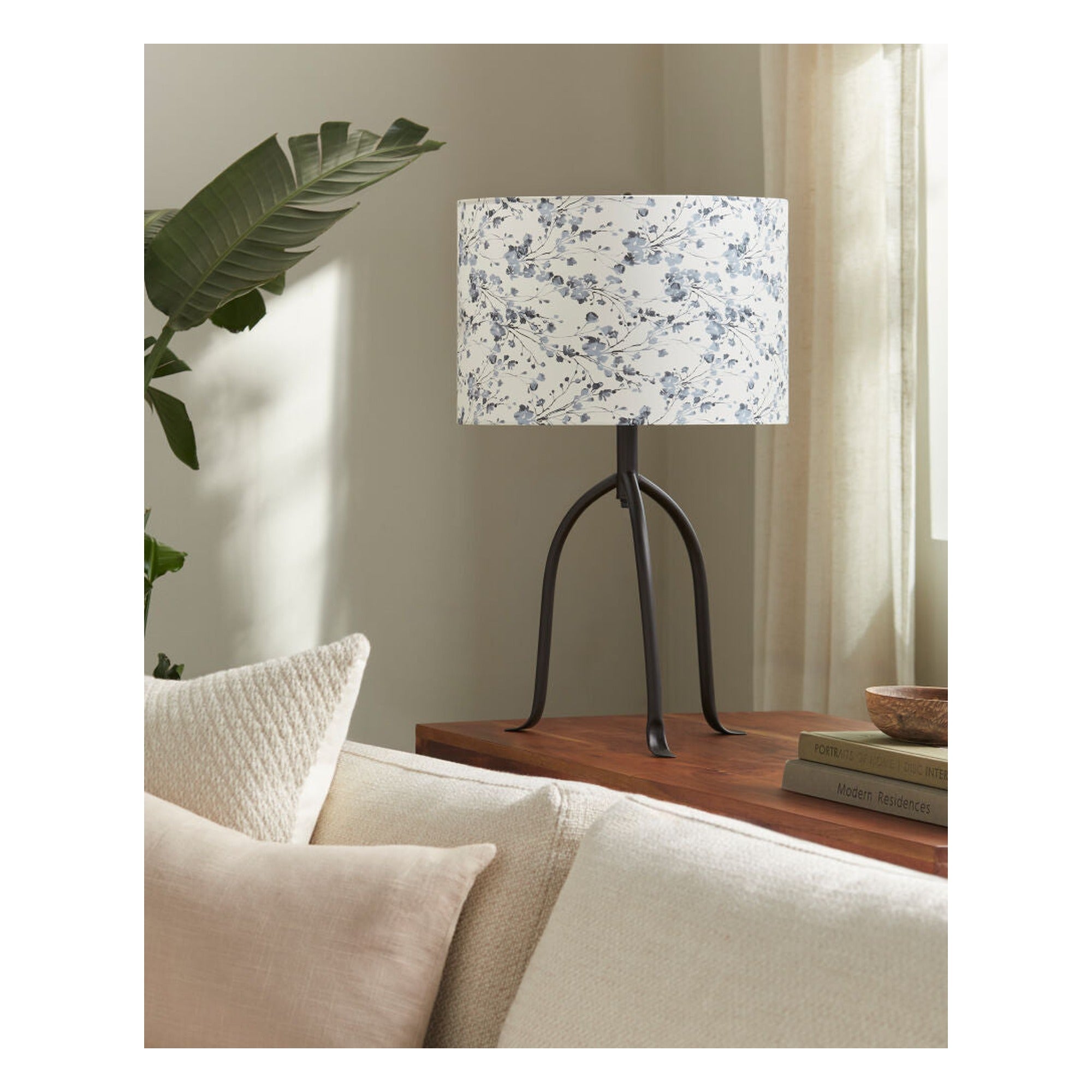 Floriva Accent Table Lamp FLVR-009 - styleshot