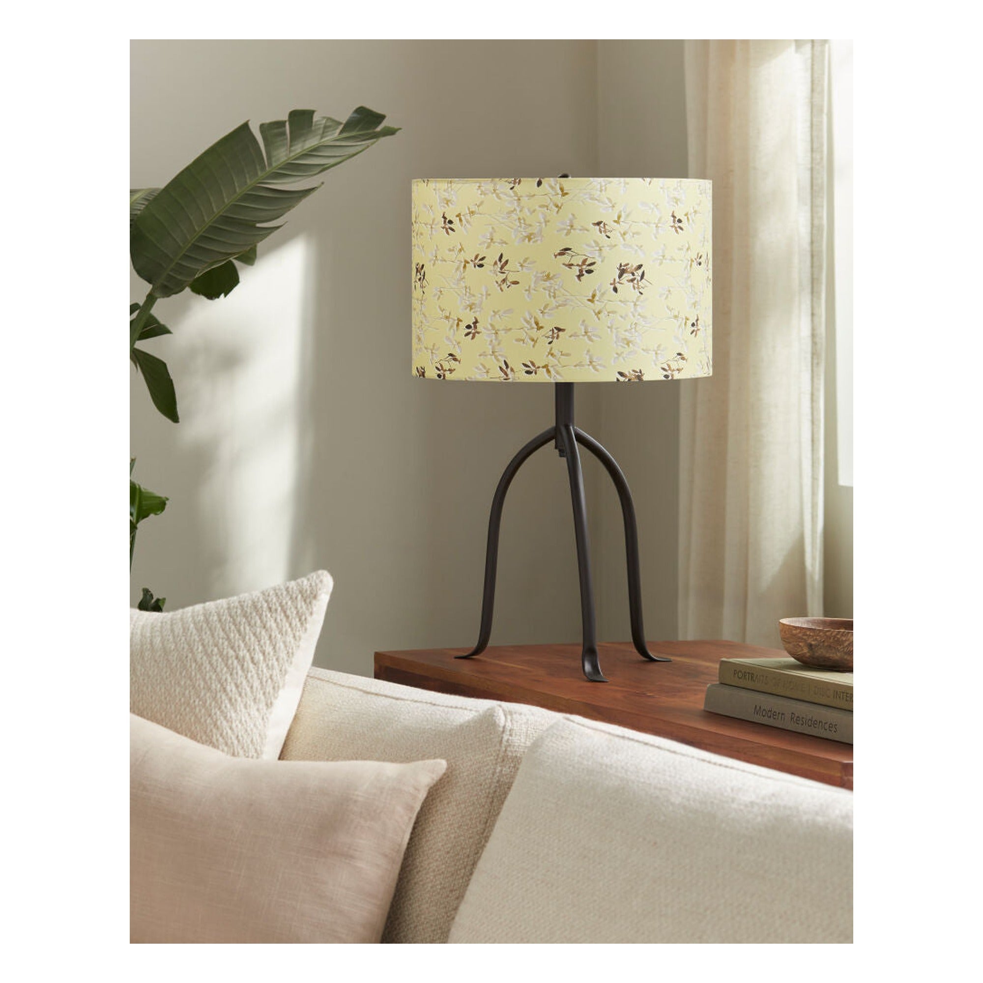 Floriva Accent Table Lamp FLVR-011 - styleshot