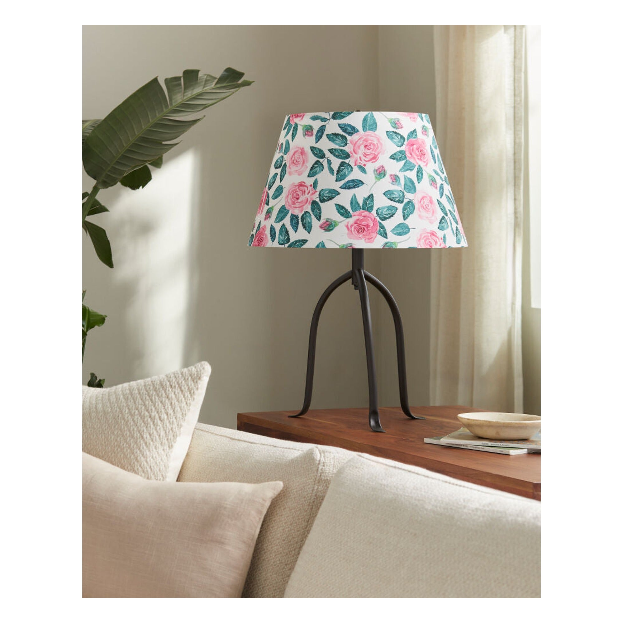 Floriva Accent Table Lamp FLVR-024 - styleshot