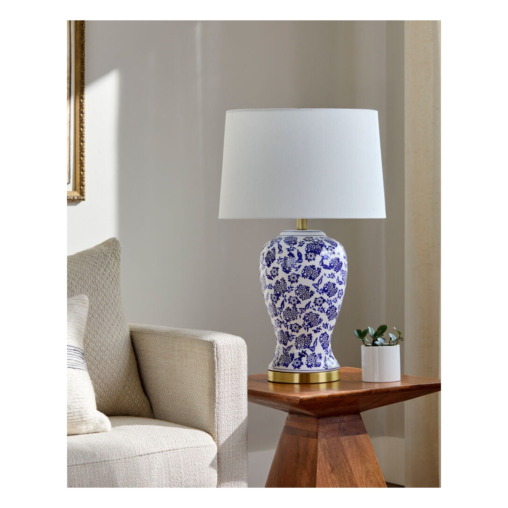 Florezia Accent Table Lamp FLZI-004 - styleshot