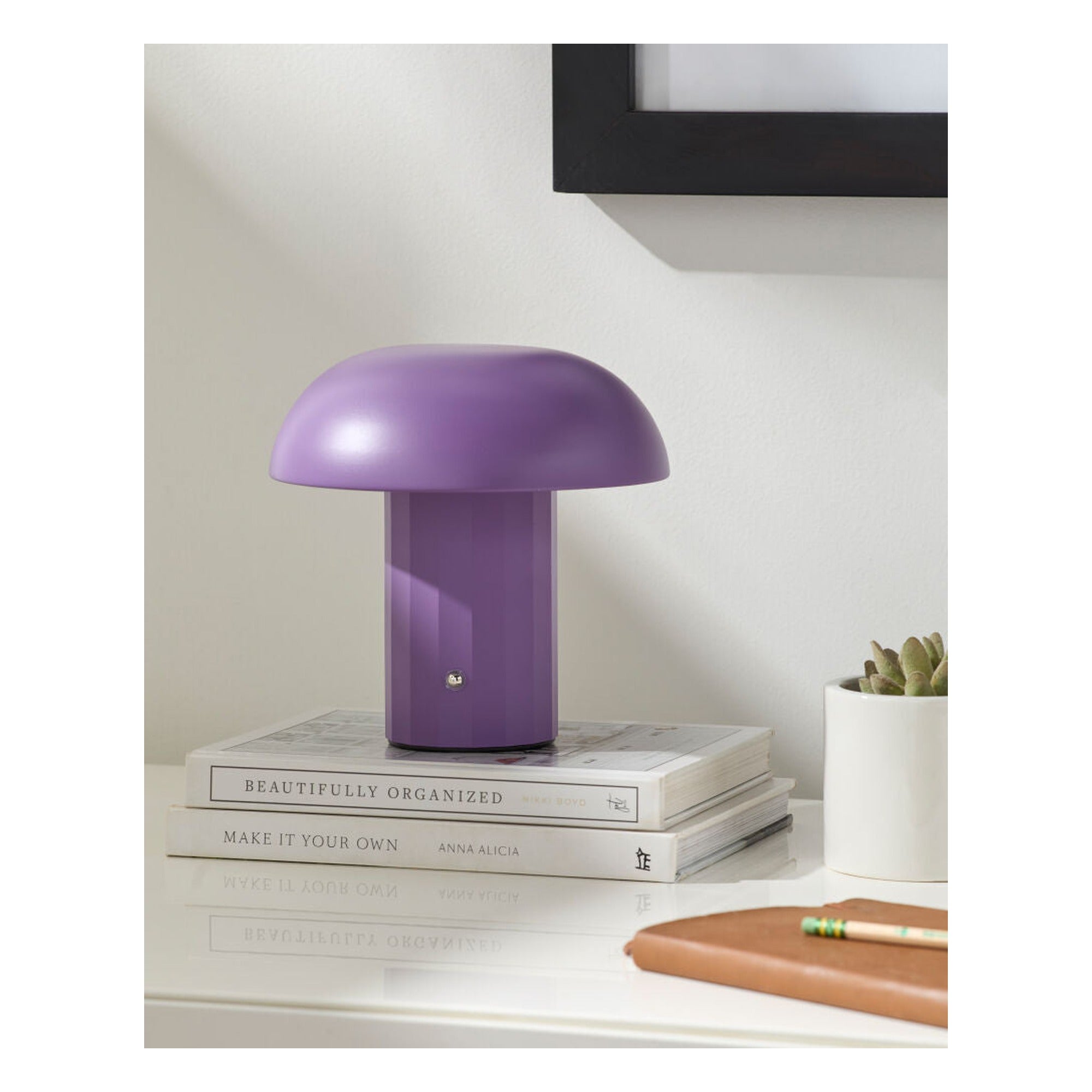 Furnas Accent Table Lamp FRN-021 - styleshot