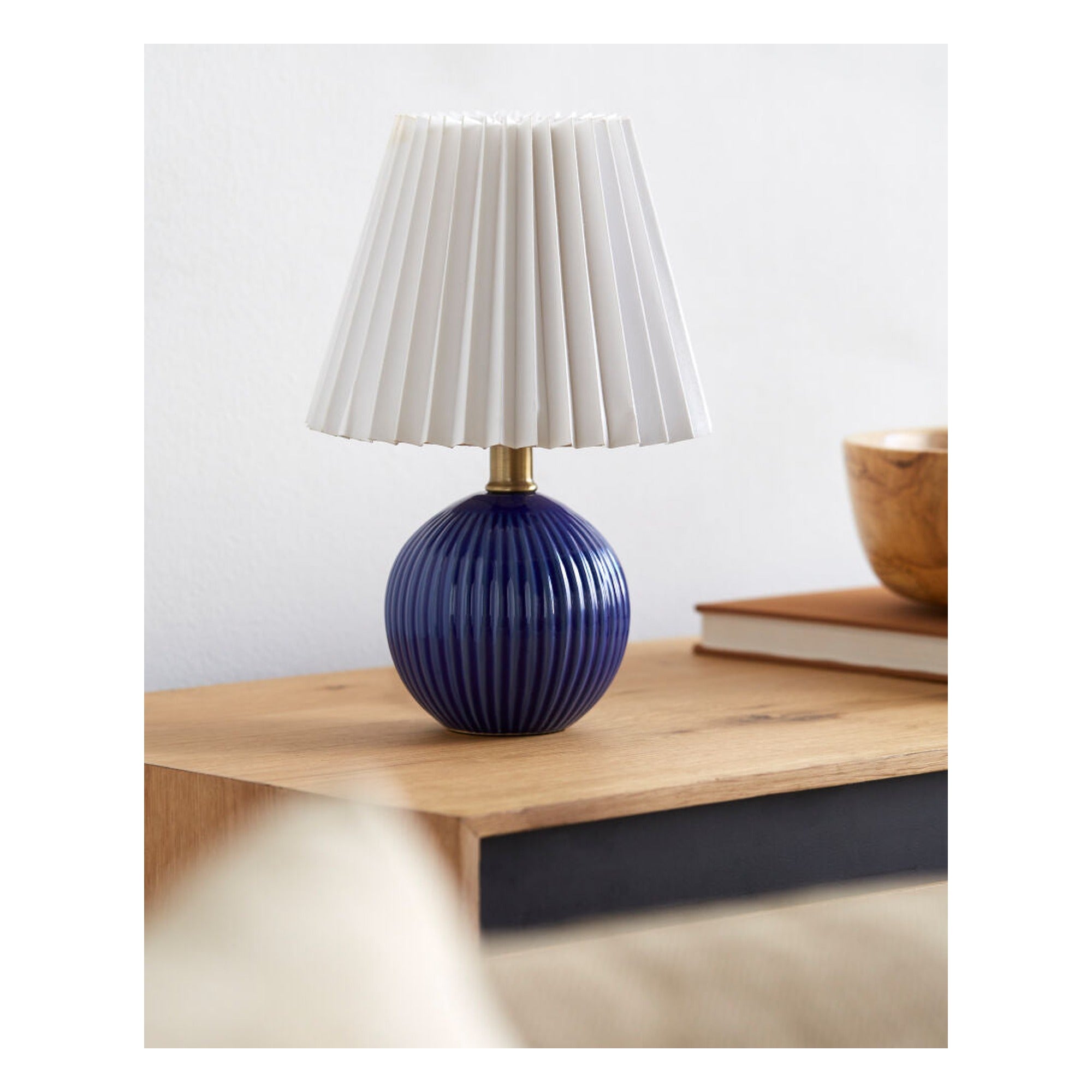 Ferez Accent Table Lamp FRZ-005 - styleshot