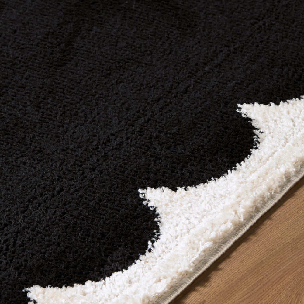Fossay Shag Black/Cream Machine Woven Rug FSG-2341 - texture
