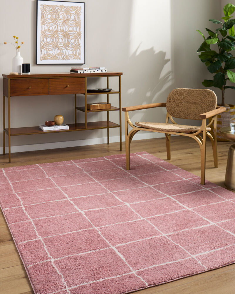 Fossay Shag Ivory/Rose Machine Woven Rug FSG-2351 - roomscene