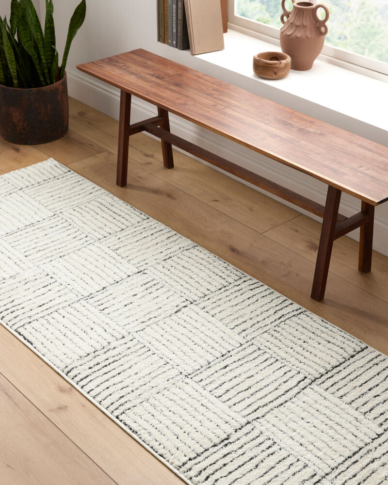 Architect Black/Ivory Machine Woven Rug GAAR-2300 - roomscene