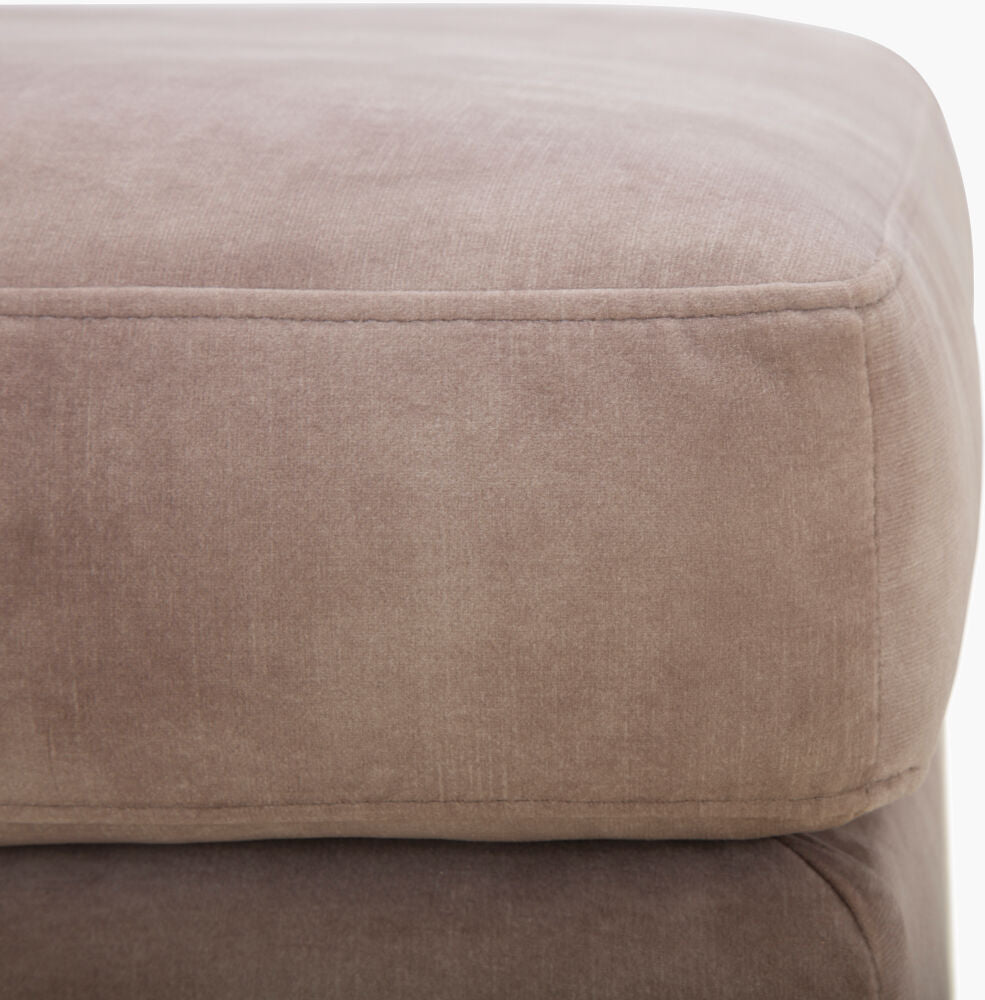 Benjamin Bench - corner