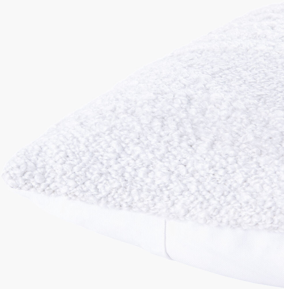 Chandler Accent Pillow GACH-004 - corner