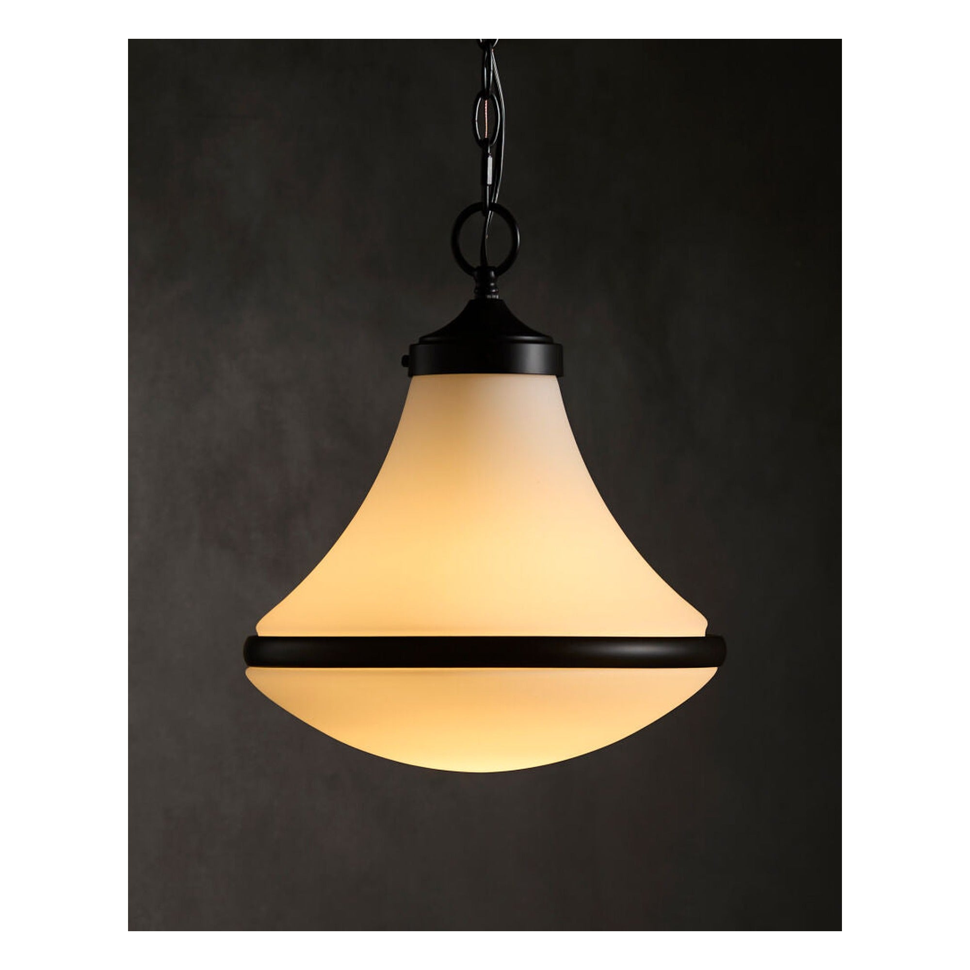 Colleen Pendant GACN-001 - styleshot