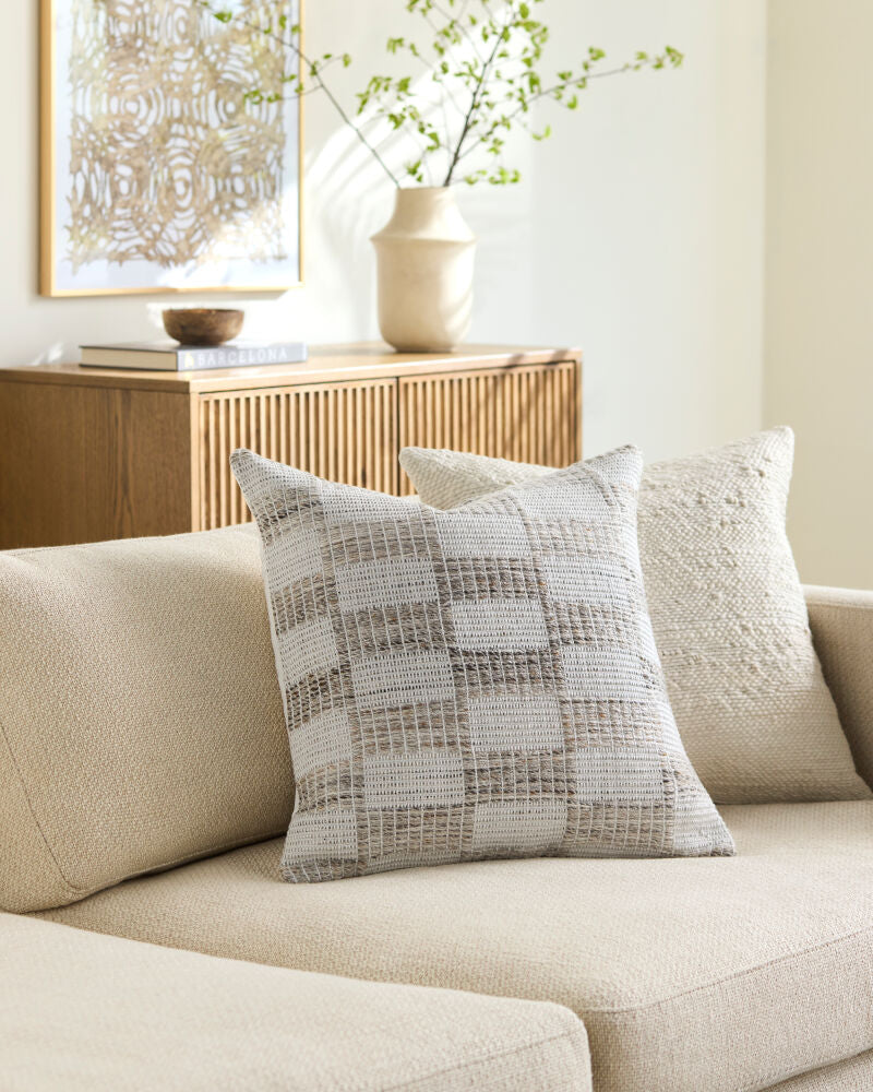 Katalina Accent Pillow GAKL-004 - styleshot