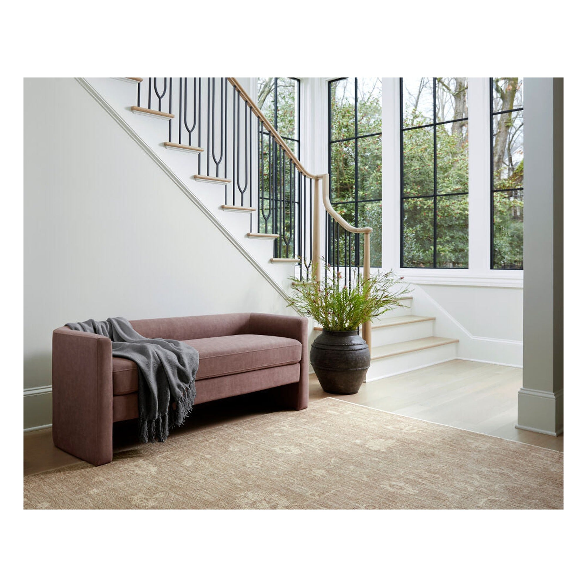 Stevi Vase - styleshot