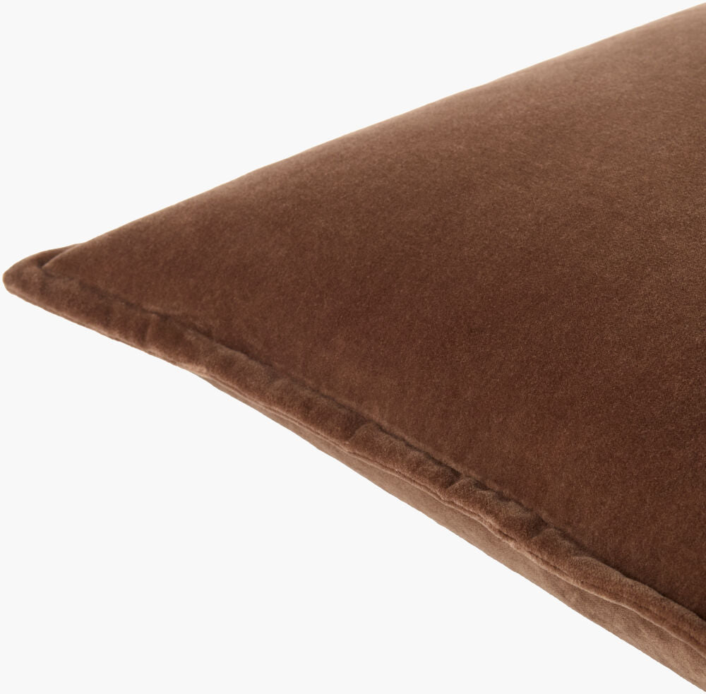 Nikolaus Accent Pillow GANS-003 - corner