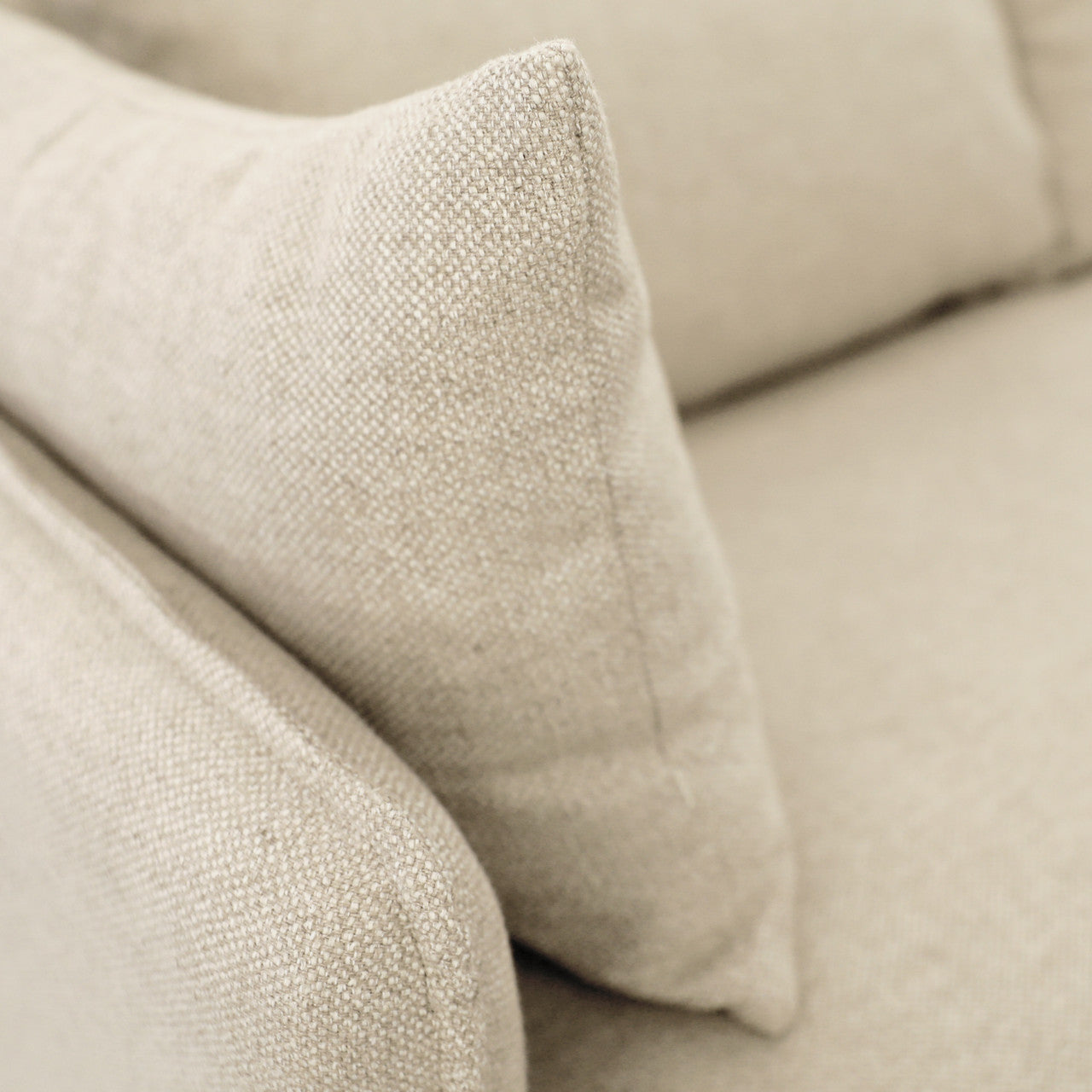 Aldous Sofa 92"