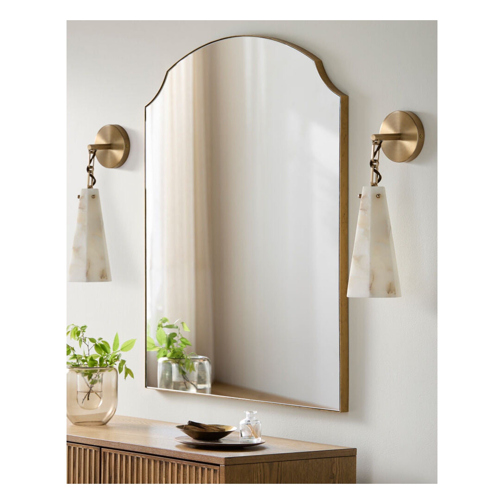 Sloane Wall Sconce - styleshot