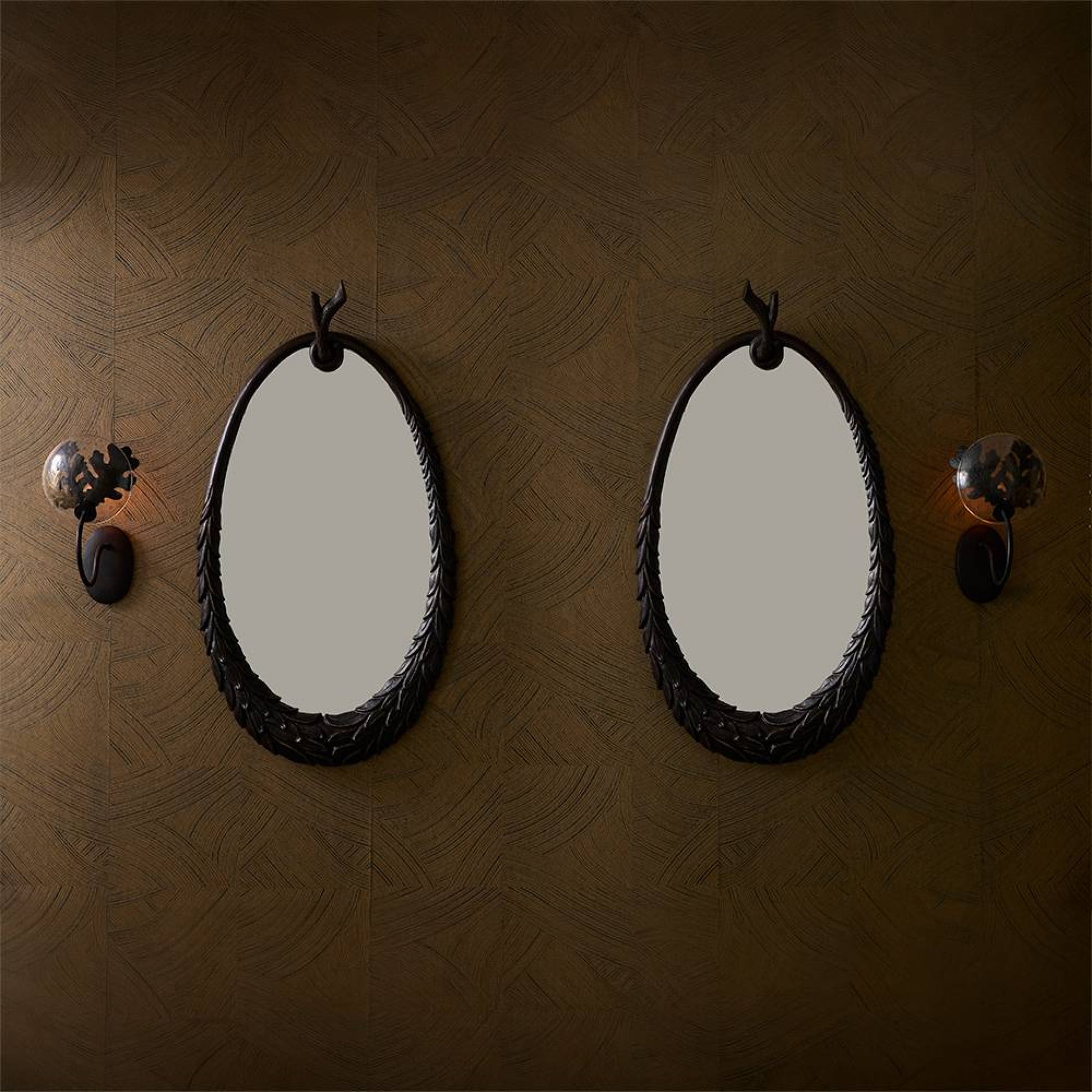 Sherwood Mirror, Right