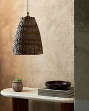 Gallus Pendant - styleshot