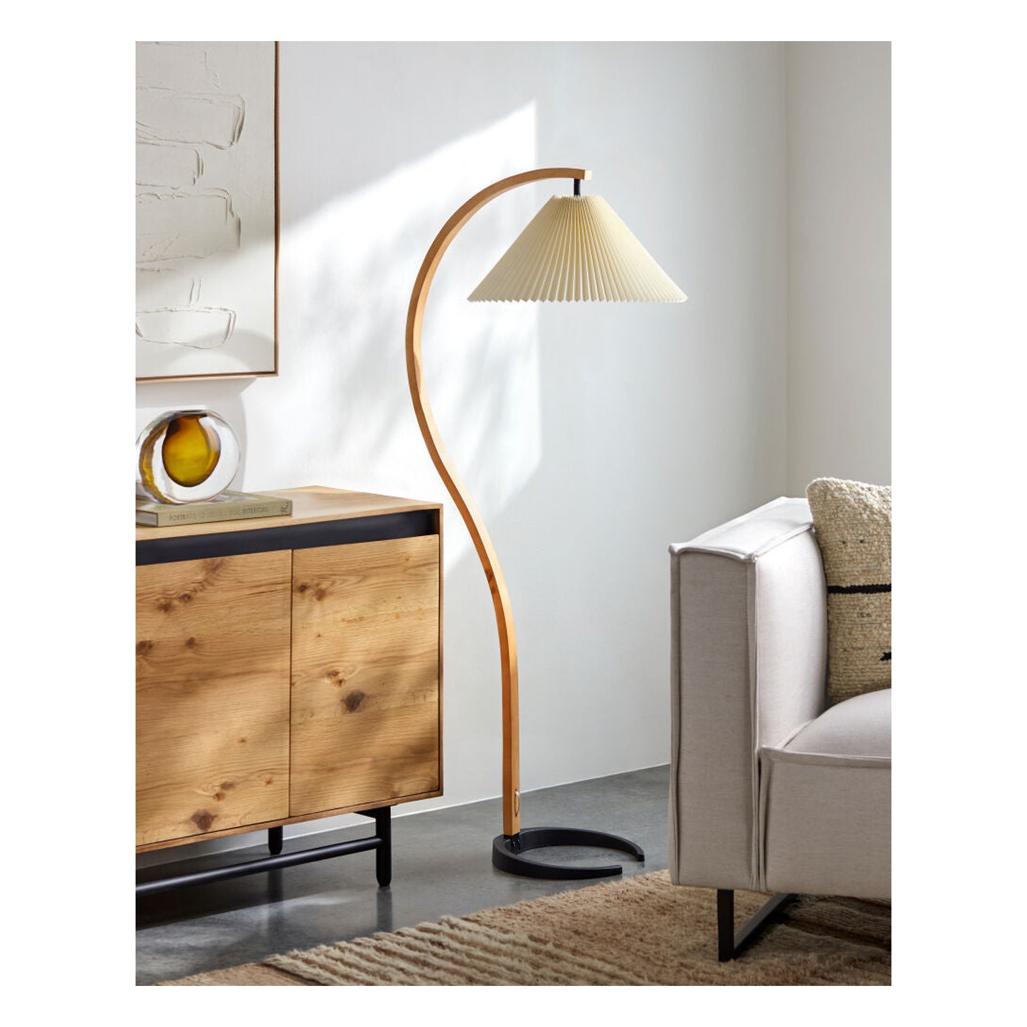 Gumel Accent Floor Lamp GML-002 - styleshot