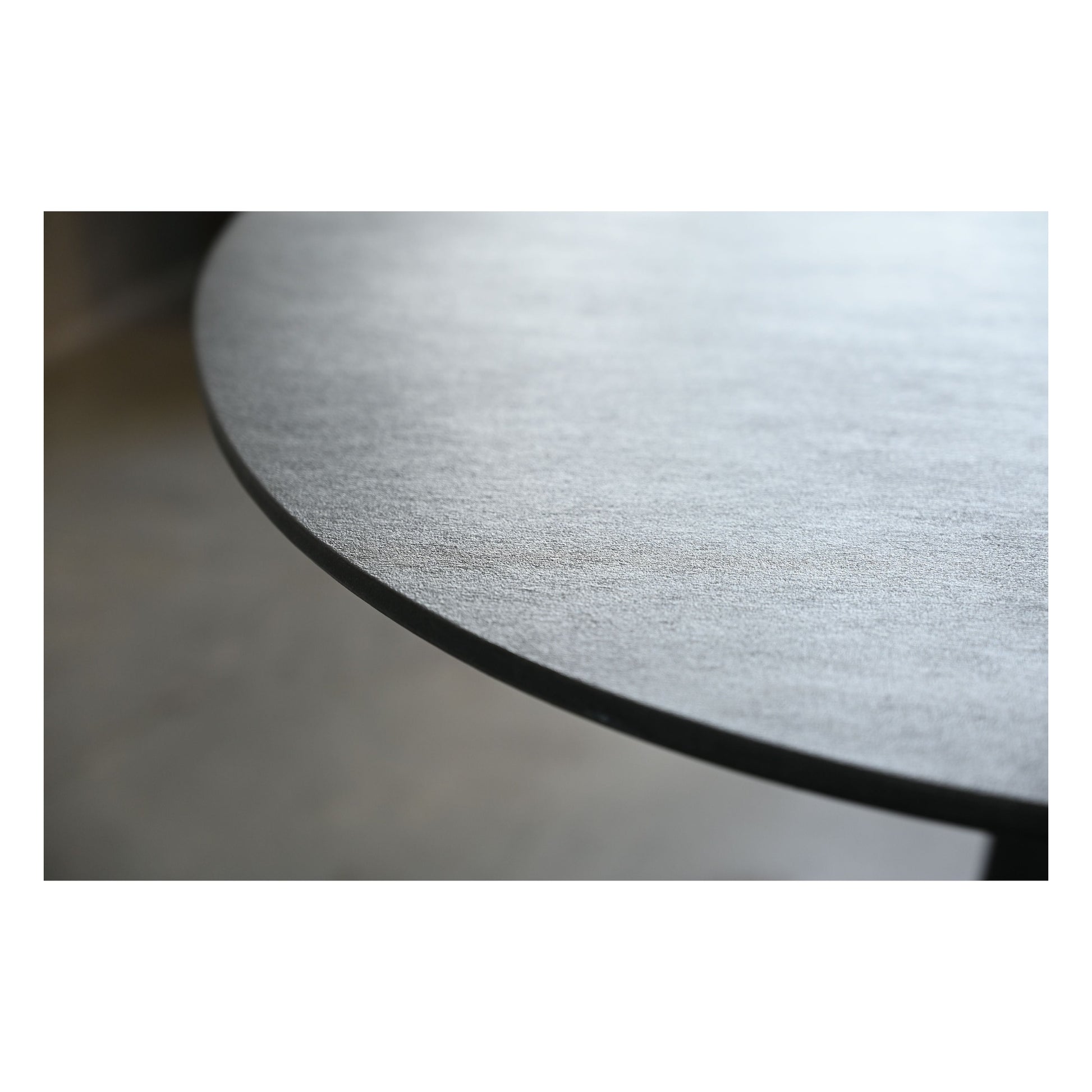 Groot Dining Table by Mobital - image 4