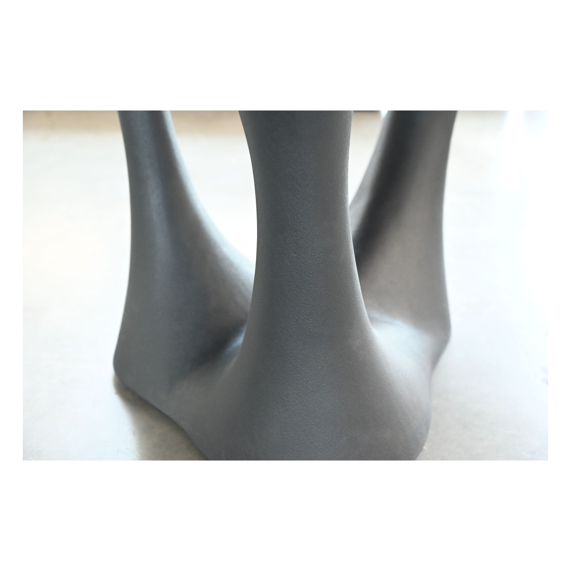 Groot Dining Table by Mobital - image 5