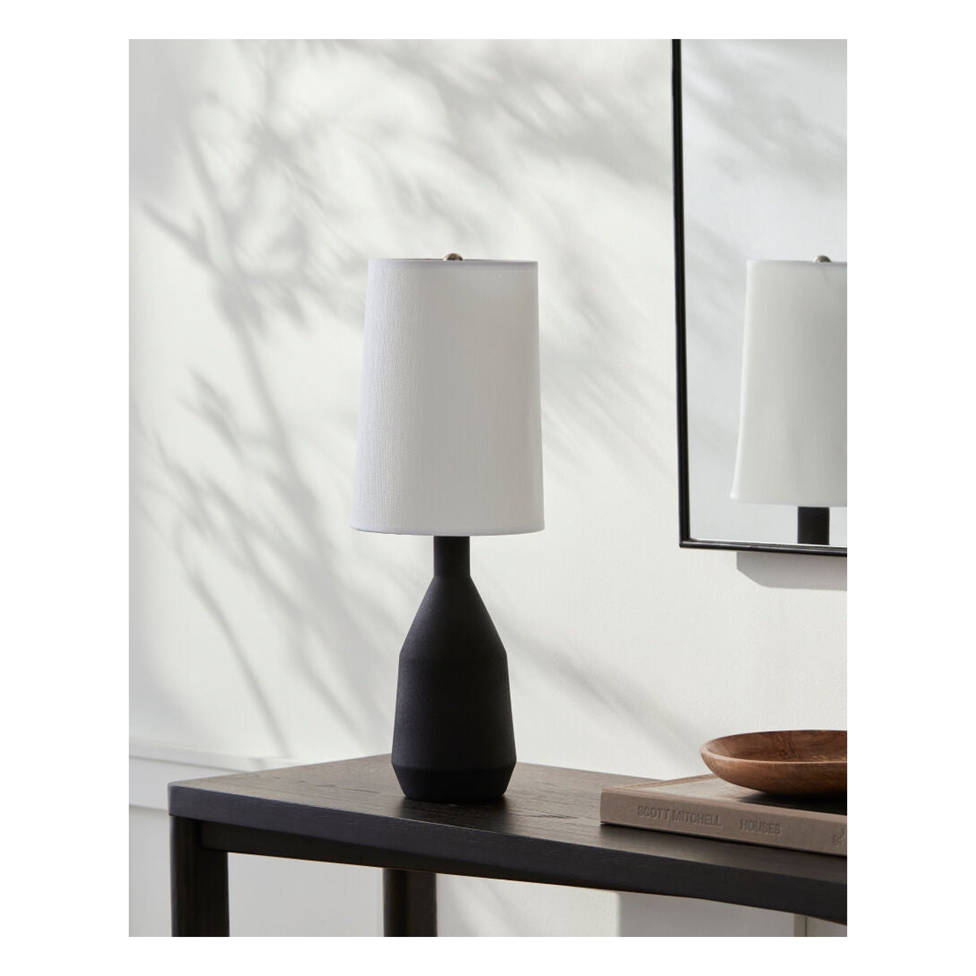 Gowanda Accent Table Lamp - styleshot