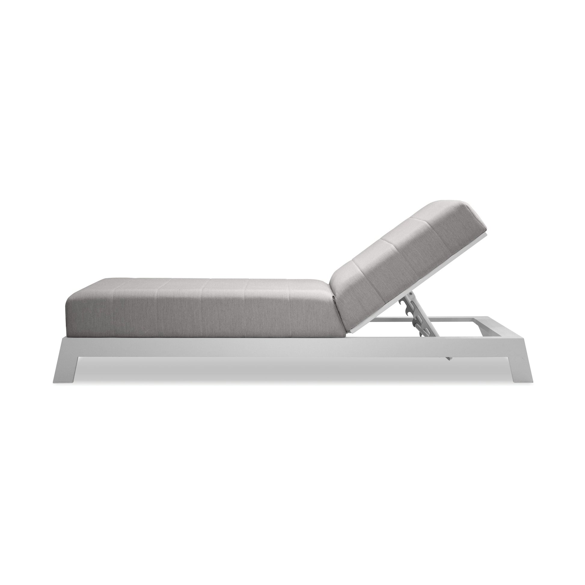 Hanlan Lounger Chair by Mobital - image 3