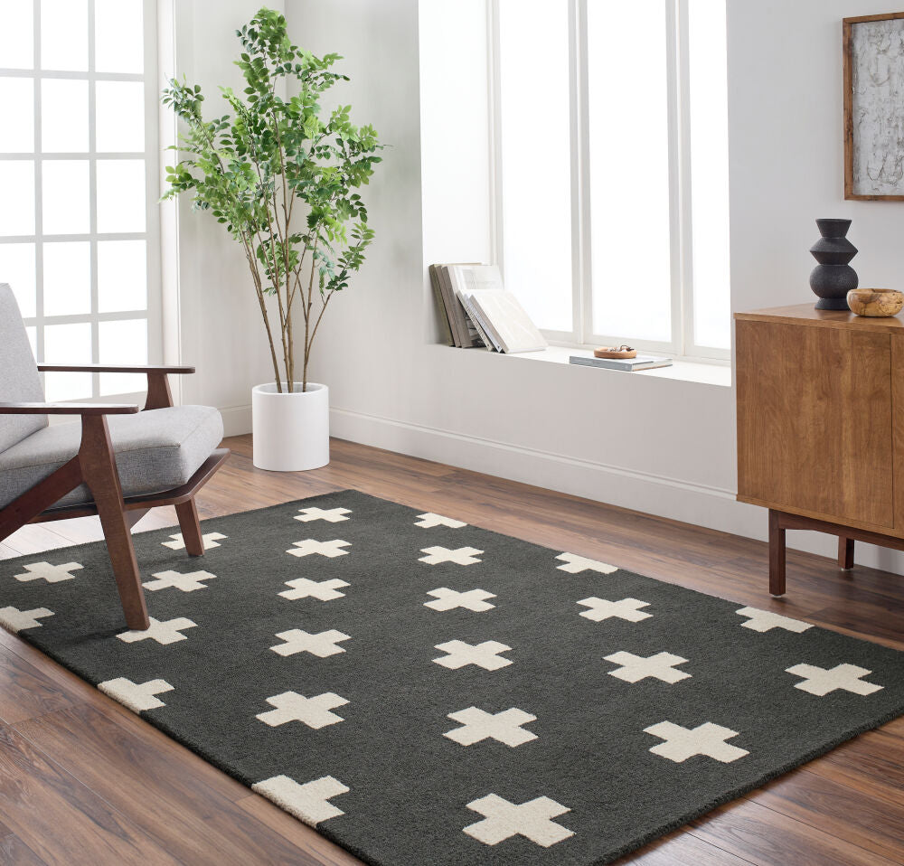 Hilda Black/White Handmade Rug - roomscene