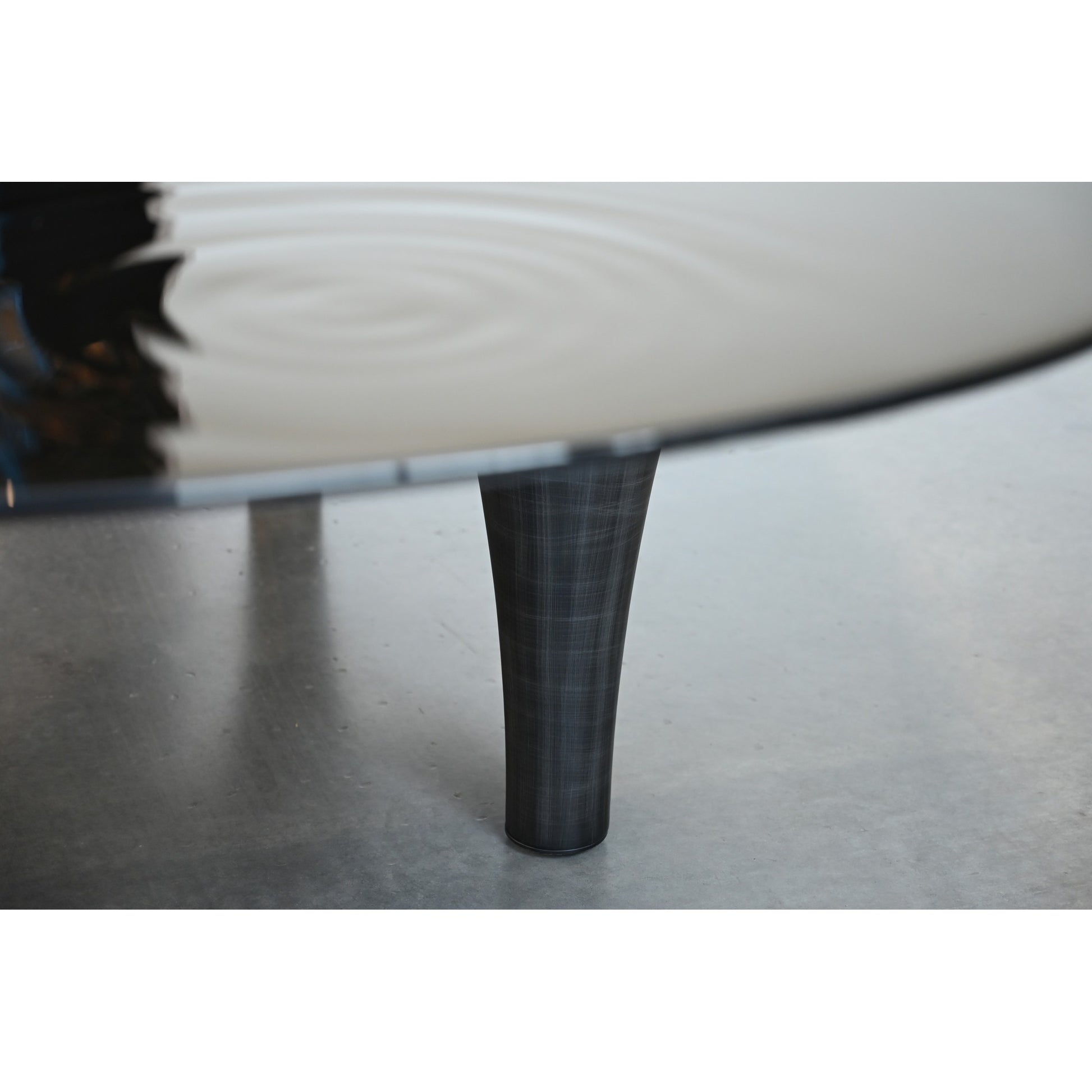 Heli Dining Table by Mobital - image 5