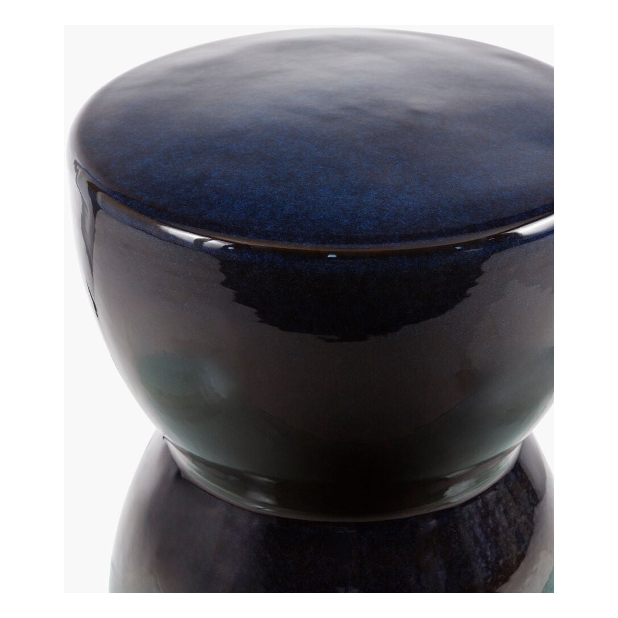 Hourglass Garden Stool HOG-002 - corner