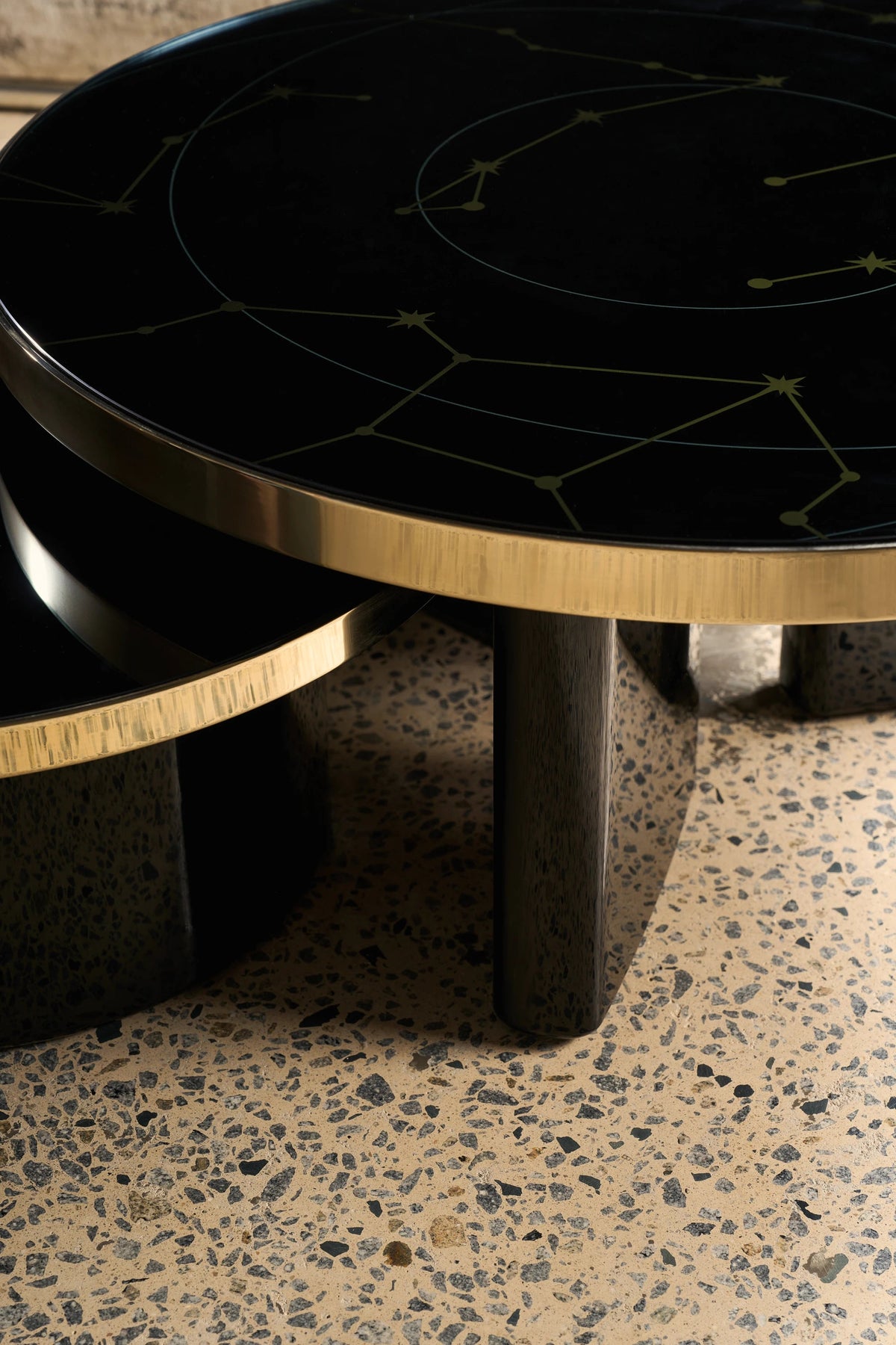 Umbra Lg Cocktail Table Periphery/Radius 40" by Caracole - view 4