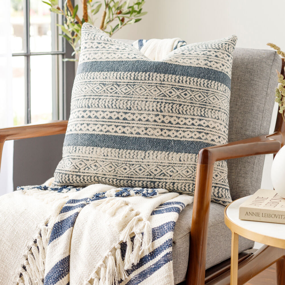 Janya Lumbar Pillow JNY-014 - styleshot