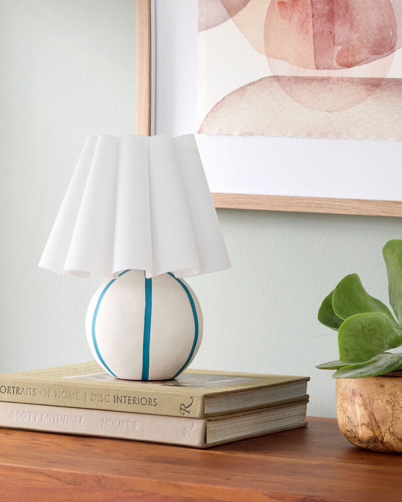 Kinki Accent Table Lamp KKI-010 - styleshot
