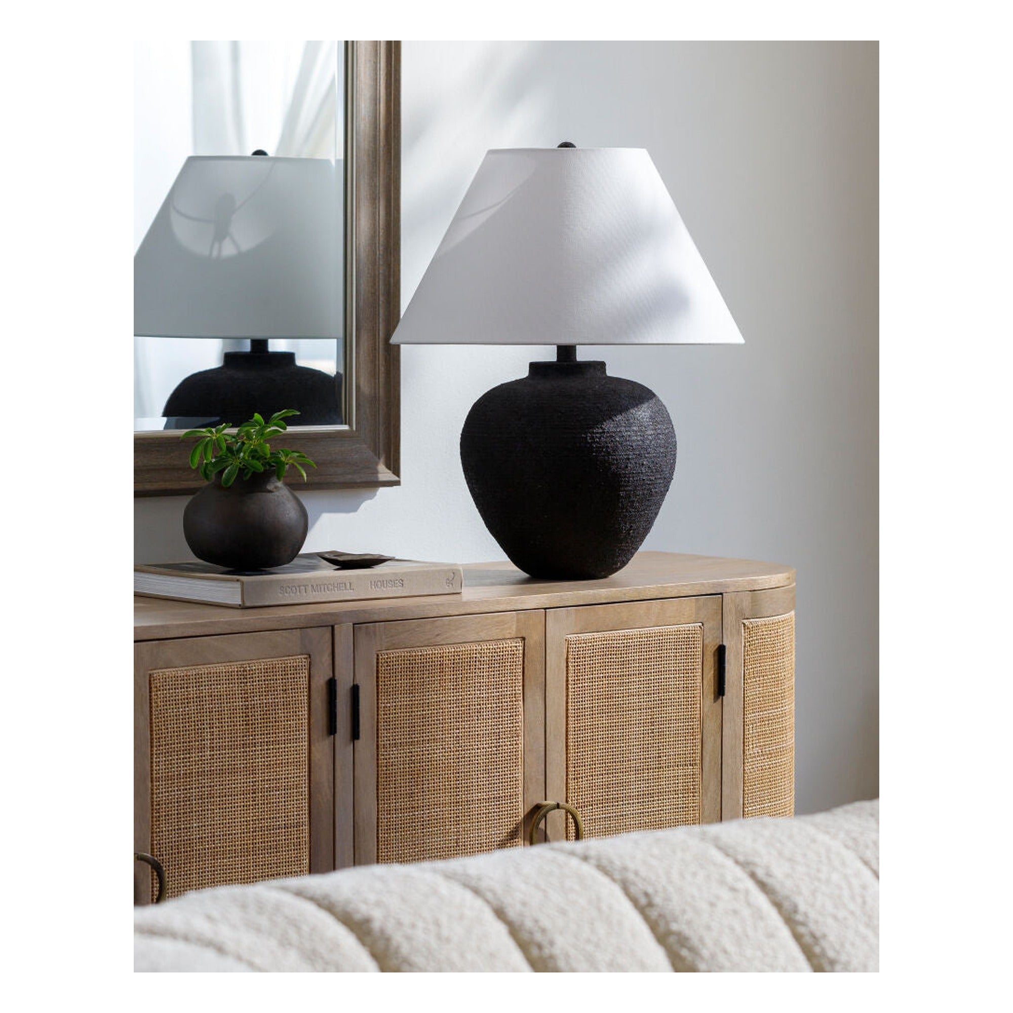 Kaliyu Accent Table Lamp KLU-001 - styleshot