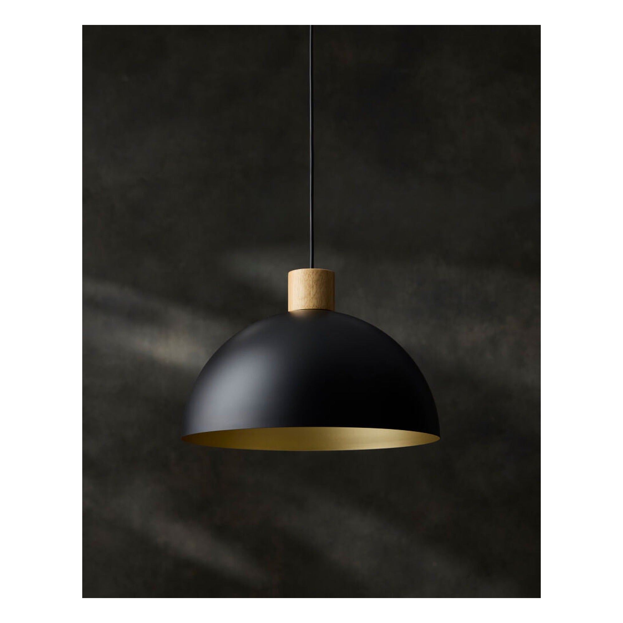 Kanpa Pendant - styleshot