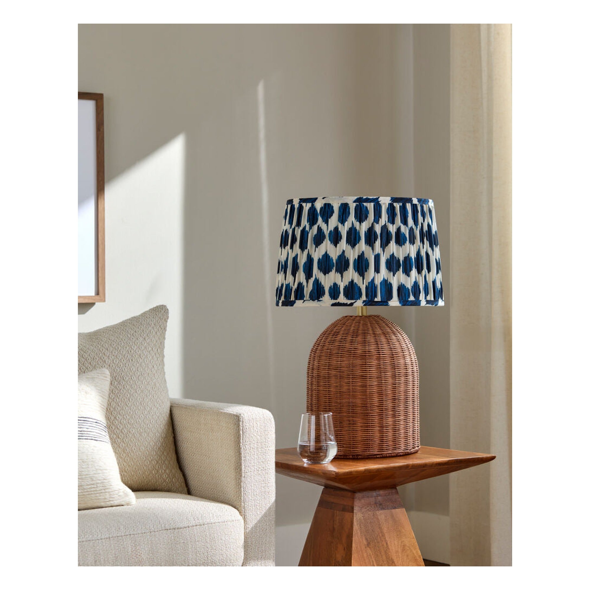 Kenza Accent Table Lamp KNZA-002 - styleshot